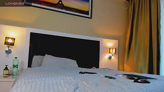 marrenaa online show from 11/07/25, 06:18