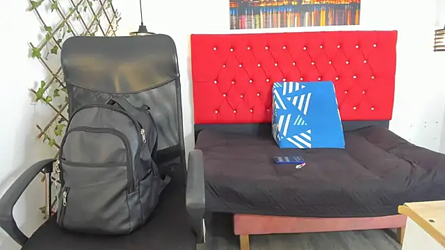 carolinacrus01 online show from 10/08/25, 01:12