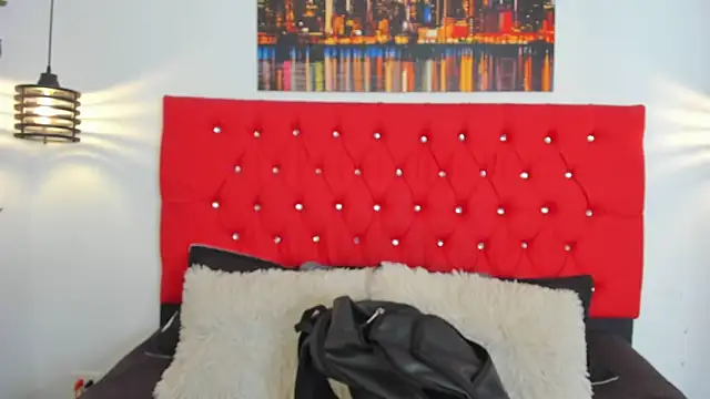 carolinacrus01 online show from 10/25/25, 06:41