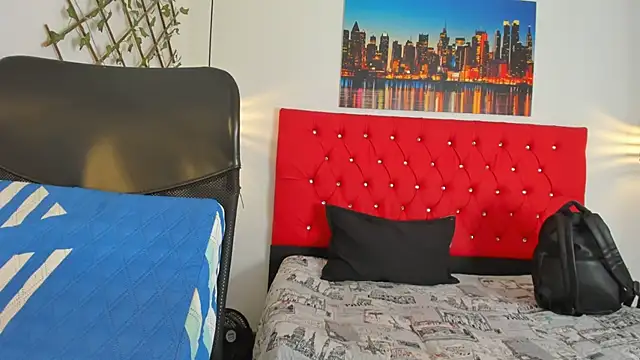 carolinacrus01 online show from 11/04/25, 03:38