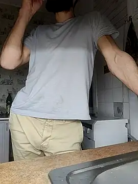 maikll989 online show from 12/14/25, 10:48