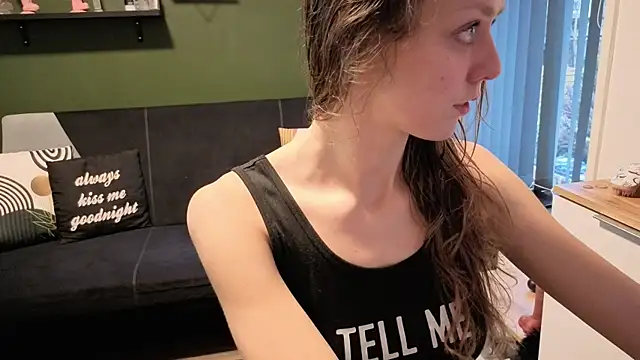 Snapshot of Eveline_Beauty_Kitty chatting on 12/01/25, 03:02 Eveline Beauty Kitty online show from 12/01/25, 03:02