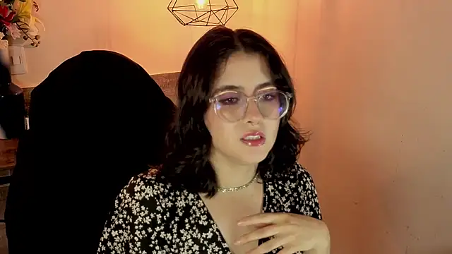 LiLLiAnderson online show from 11/14/25, 11:25