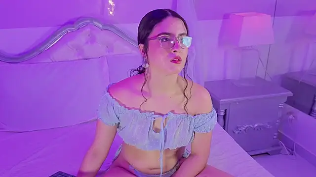 LiLLiAnderson online show from 09/19/25, 11:58