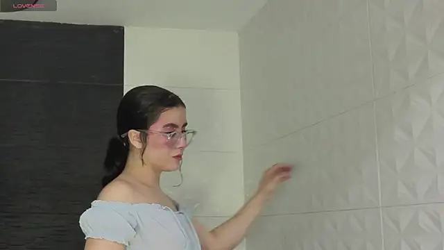 LiLLiAnderson online show from 03/06/26, 11:49