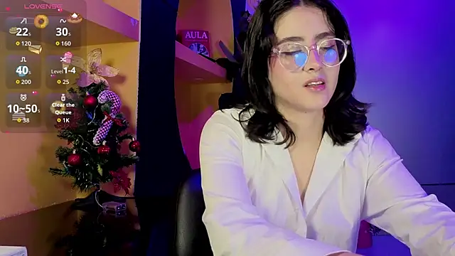 LiLLiAnderson online show from 12/14/25, 12:11