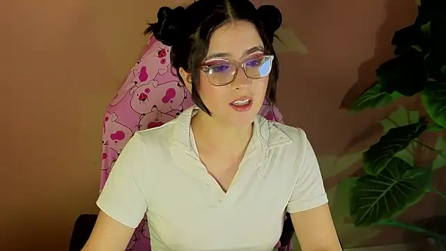 LiLLiAnderson online show from 09/13/25, 11:54