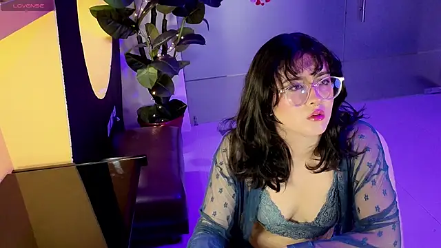 LiLLiAnderson online show from 03/28/26, 11:44