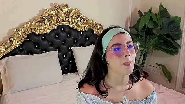 LiLLiAnderson online show from 04/08/26, 11:44