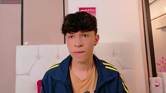 Axel  Evans online show from 04/07/26, 01:13