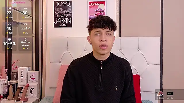 Snapshot of Axel__Evans chatting on 12/01/25, 01:12 Axel Evans online show from 12/01/25, 01:12