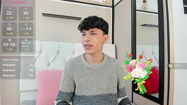 Snapshot of Axel__Evans chatting on 09/17/25, 01:02 Axel Evans online show from 09/17/25, 01:02