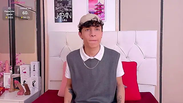 Snapshot of Axel__Evans chatting on 11/08/25, 12:20 Axel Evans online show from 11/08/25, 12:20