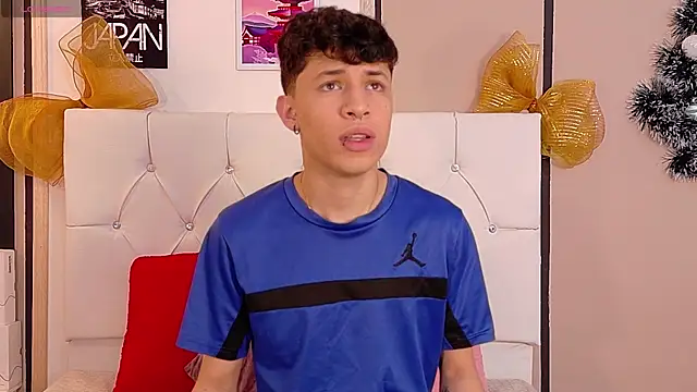 Snapshot of Axel__Evans chatting on 12/05/25, 12:26 Axel Evans online show from 12/05/25, 12:26