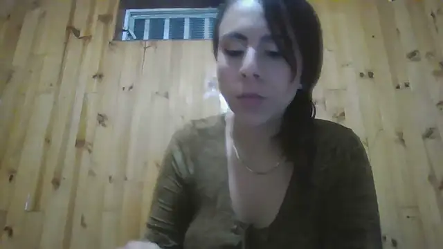 Snapshot of Roselingalvis13 chatting on 09/25/25, 02:50 Roselingalvis13 online show from 09/25/25, 02:50