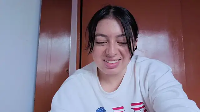 MiaKimky online show from 10/27/25, 04:30