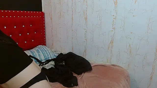 MiaKimky online show from 10/04/25, 04:30