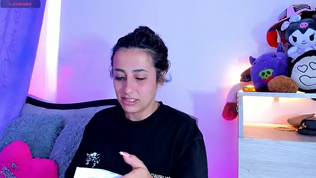 my aleja  online show from 03/29/26, 11:23