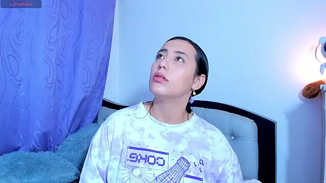 my aleja  online show from 04/10/26, 08:54