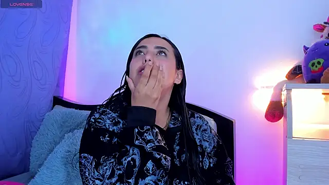 my aleja  online show from 03/28/26, 03:07