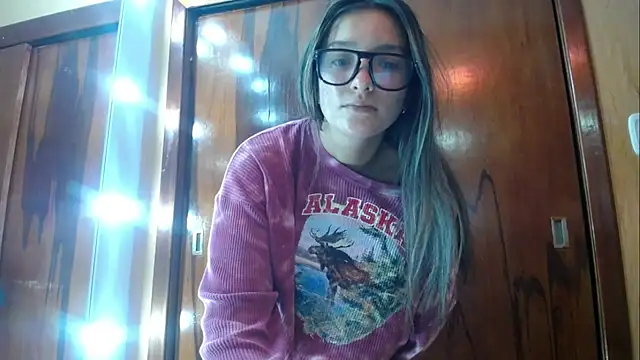 Snapshot of miss_lilieth chatting on 05/10/26, 02:08 miss lilieth online show from 05/10/26, 02:08