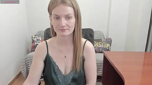 Snapshot of Alisha_Skyes chatting on 06/14/26, 03:13 Alisha Skyes online show from 06/14/26, 03:13