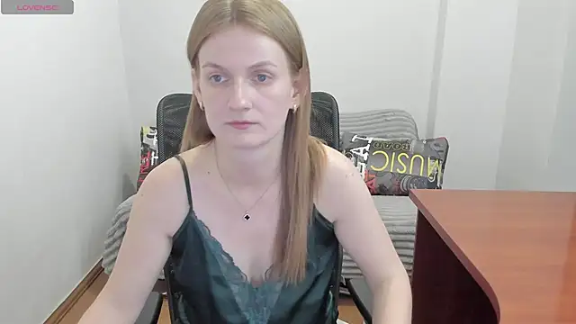 Snapshot of Alisha_Skyes chatting on 06/16/26, 03:34 Alisha Skyes online show from 06/16/26, 03:34