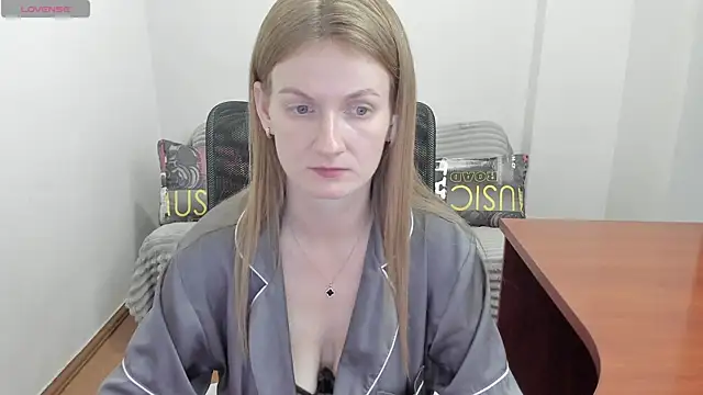 Snapshot of Alisha_Skyes chatting on 07/07/26, 05:16 Alisha Skyes online show from 07/07/26, 05:16