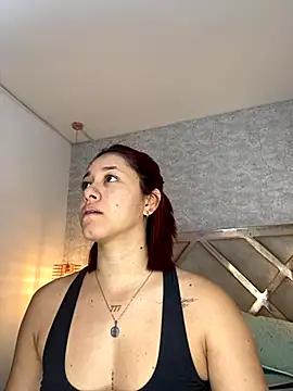 Snapshot of Sofy-Acevedo chatting on 10/27/25, 12:39 Sofy-Acevedo online show from 10/27/25, 12:39