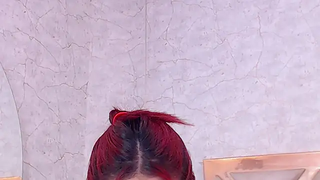 Snapshot of Sofy-Acevedo chatting on 11/20/25, 01:01 Sofy-Acevedo online show from 11/20/25, 01:01