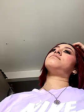 Snapshot of Sofy-Acevedo chatting on 11/26/25, 01:00 Sofy-Acevedo online show from 11/26/25, 01:00