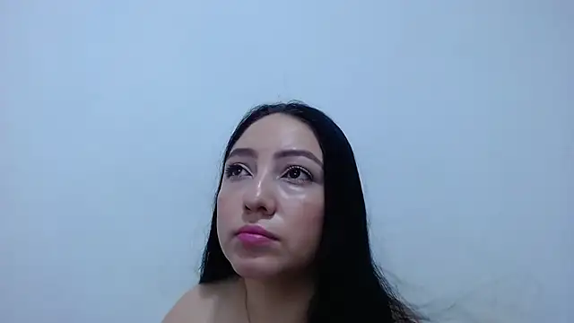 Snapshot of carolina_zabala_19 chatting on 07/03/26, 01:50 carolina zabala 19 online show from 07/03/26, 01:50