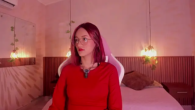 daphne courtis online show from 02/06/26, 03:24