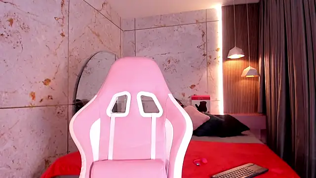 daphne courtis online show from 11/27/25, 03:18