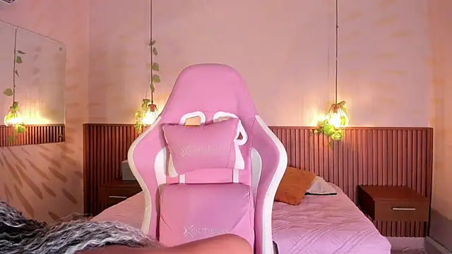 daphne courtis online show from 04/11/26, 03:14