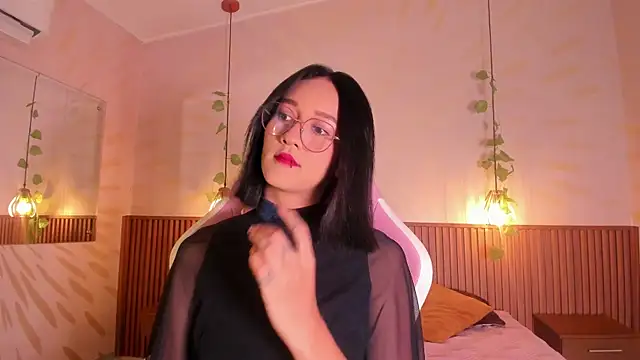 Snapshot of daphne_courtis chatting on 06/20/26, 03:00 daphne courtis online show from 06/20/26, 03:00