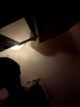 Snapshot of Laryta_girl13 chatting on 11/11/25, 08:47 Laryta girl13 online show from 11/11/25, 08:47