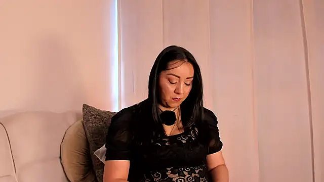 Snapshot of sweett-mary chatting on 05/25/26, 10:19 sweett-mary online show from 05/25/26, 10:19