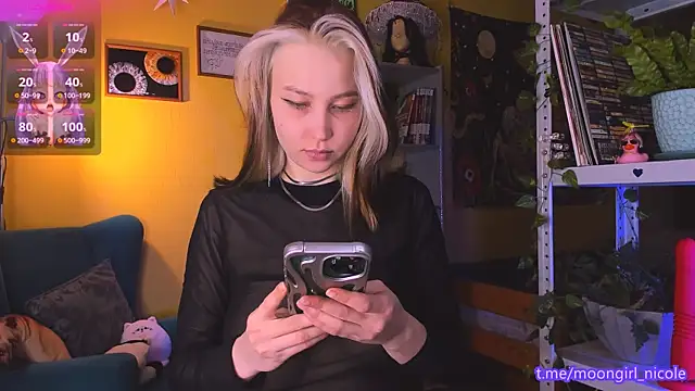 Nicole matt online show from 11/23/25, 08:19