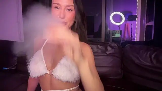 shy Colette online show from 10/19/25, 01:58