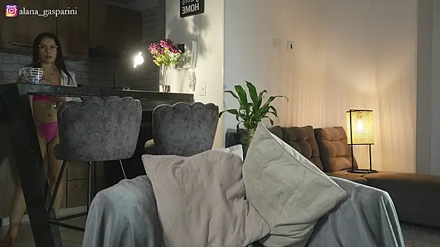 alana gasparini online show from 11/30/25, 02:12