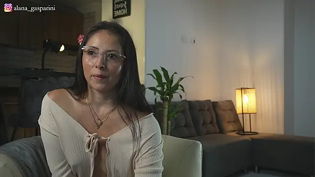 alana gasparini online show from 11/08/25, 01:31