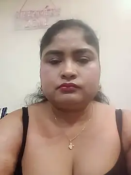 Snapshot of hornyriyanka chatting on 06/27/26, 03:01 hornyriyanka online show from 06/27/26, 03:01