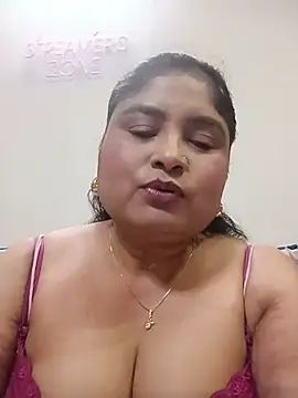 Snapshot of hornyriyanka chatting on 07/14/26, 02:27 hornyriyanka online show from 07/14/26, 02:27