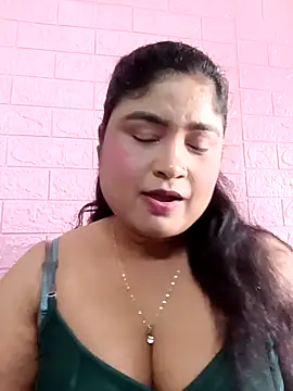 hornyriyanka online show from 03/18/26, 03:53