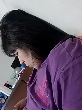 Nahuandjeatriplex online show from 09/28/25, 03:57