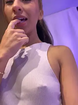 Snapshot of Amonetx chatting on 02/11/26, 01:49 Amonetx online show from 02/11/26, 01:49