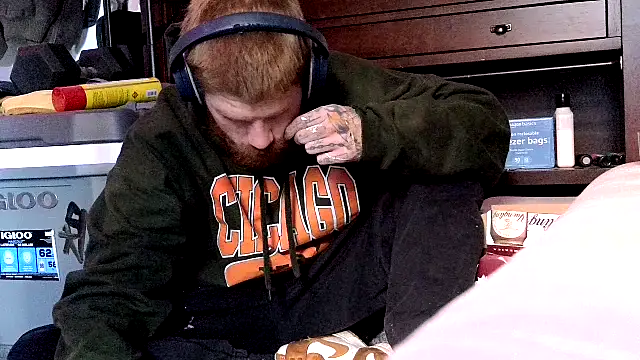 Snapshot of Magnetic127 chatting on 11/07/25, 05:28 Magnetic127 online show from 11/07/25, 05:28