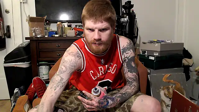 Snapshot of Magnetic127 chatting on 04/05/26, 03:02 Magnetic127 online show from 04/05/26, 03:02