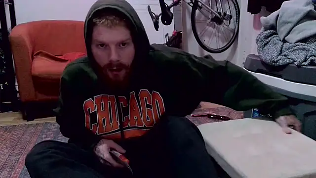 Snapshot of Magnetic127 chatting on 11/05/25, 04:26 Magnetic127 online show from 11/05/25, 04:26